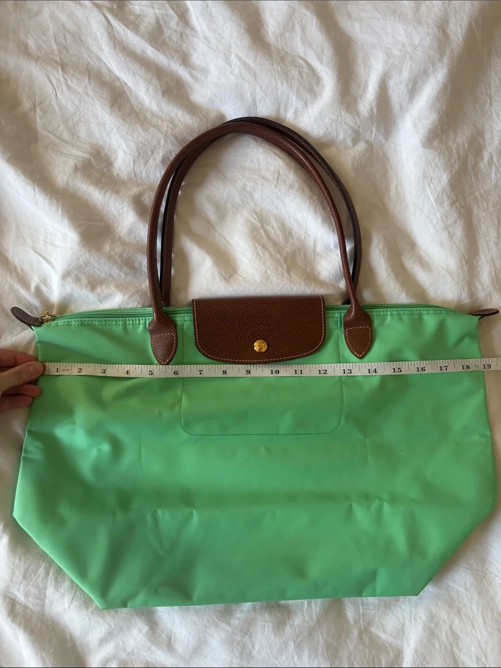 Longchamp Le Pliage Large Nylon Tote in Pistachio - Picture 4 of 13